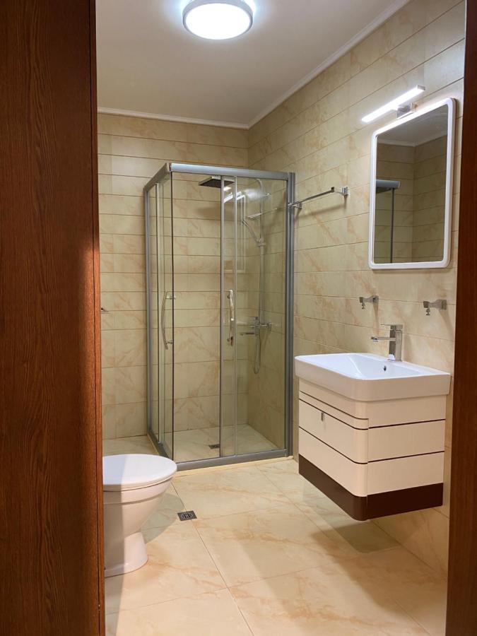 Cozy Red Bulldog Place In Apart-Complex/Pool Варна Екстериор снимка